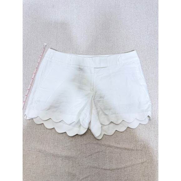 J. Crew Pants - J.Crew White Scalloped Hem Linen Cotton Shorts‎ Size 4 E9685